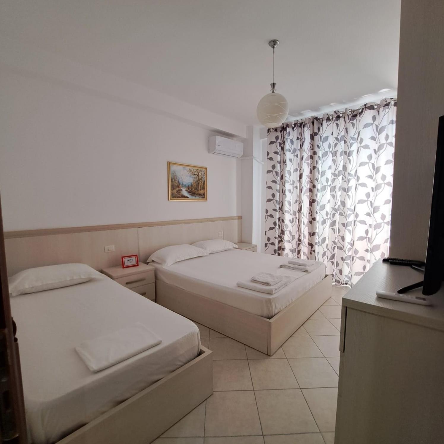 Apart-Hotel Alvi Sarande Exterior photo