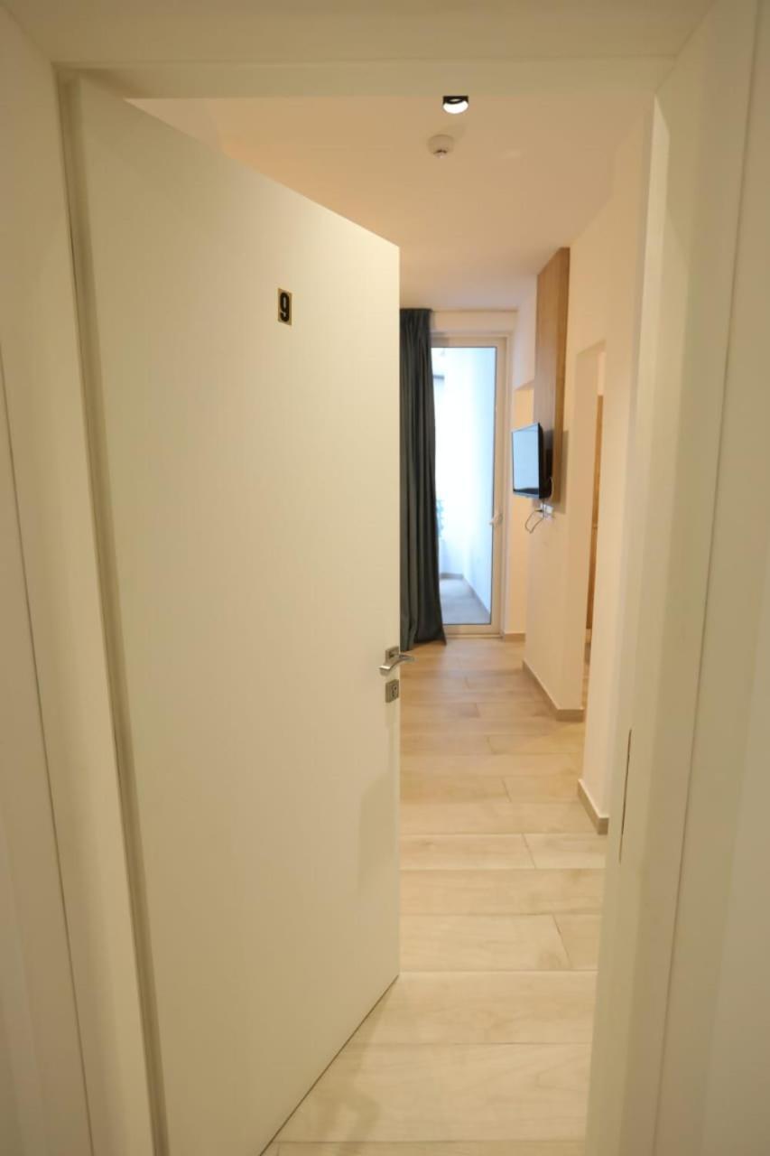 Apart-Hotel Alvi Sarande Exterior photo
