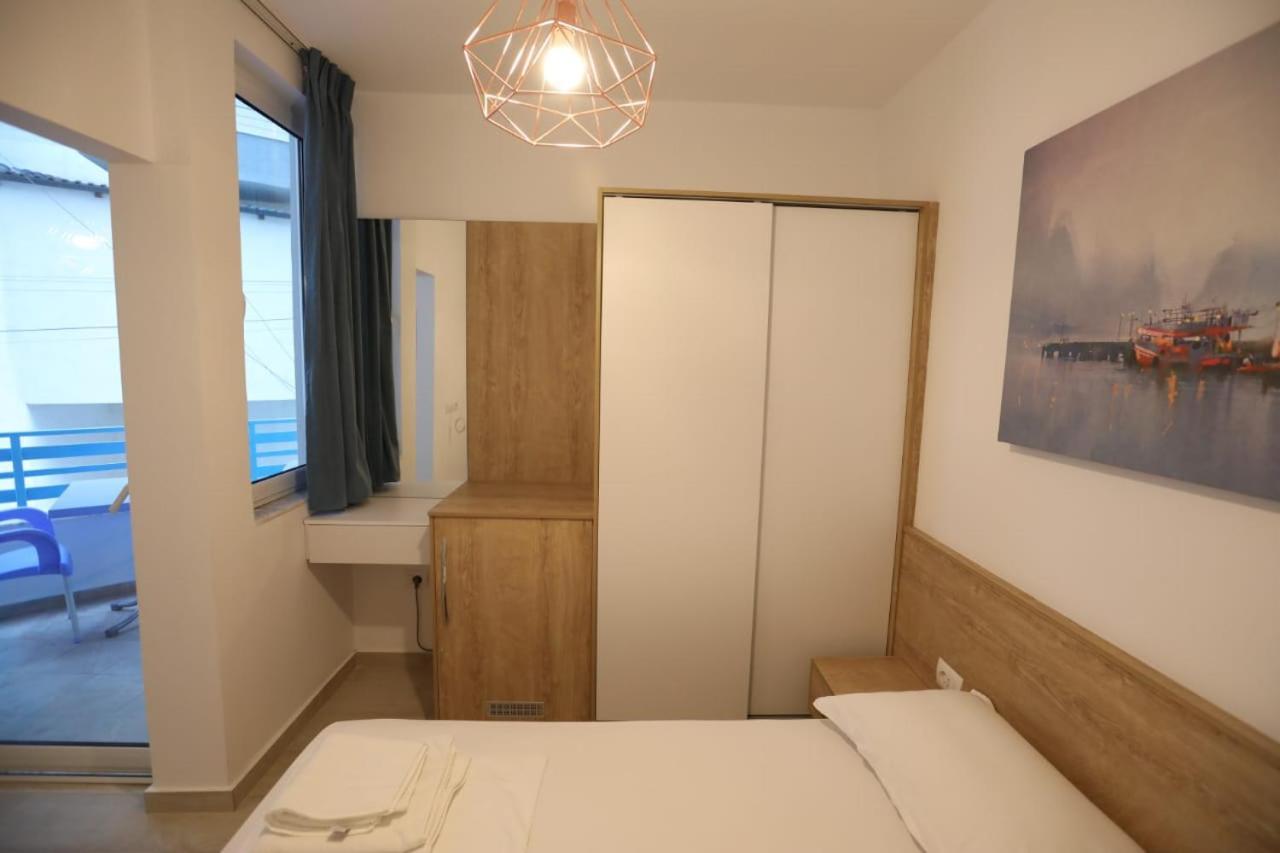 Apart-Hotel Alvi Sarande Exterior photo
